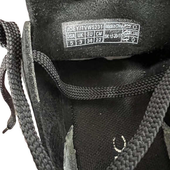 Vionic Sneakers Black and White Leather Tennis Shoes Memory Foam Size 5 - Picture 6 of 6